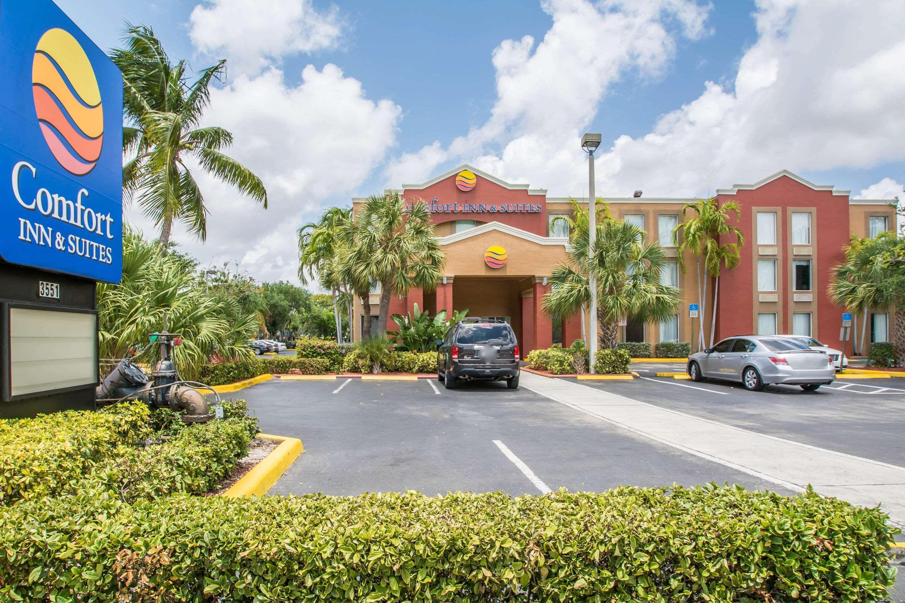 Comfort Inn & Suites Fort Lauderdale West Turnpike Lauderdale Lakes Εξωτερικό φωτογραφία