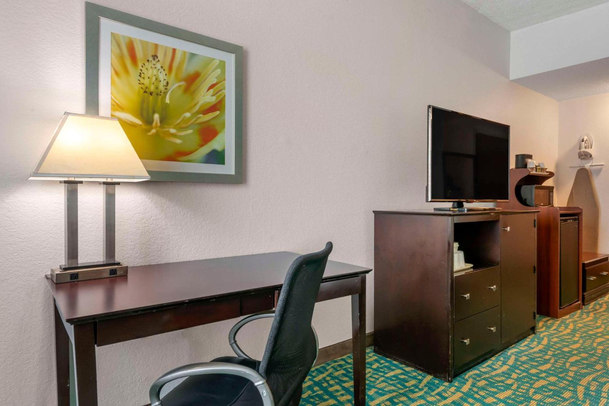 Comfort Inn & Suites Fort Lauderdale West Turnpike Lauderdale Lakes Εξωτερικό φωτογραφία